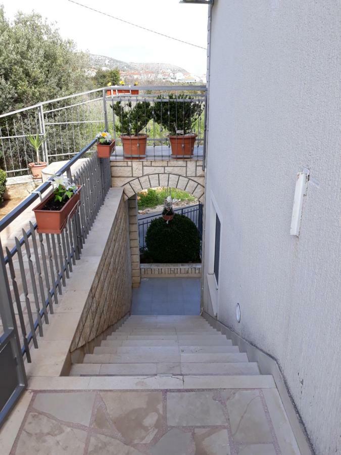 Quality Vila "Comfort" โตรกีร์ ภายนอก รูปภาพ